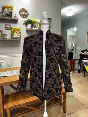 Woven Floral Quilted Jacket - Navy with Multicolor Floral